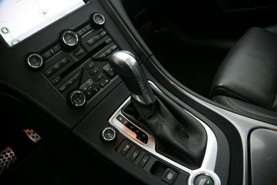Детали интерьера Saab 9-5 Aero Sedan 2011 года  (фото 19 из 24)